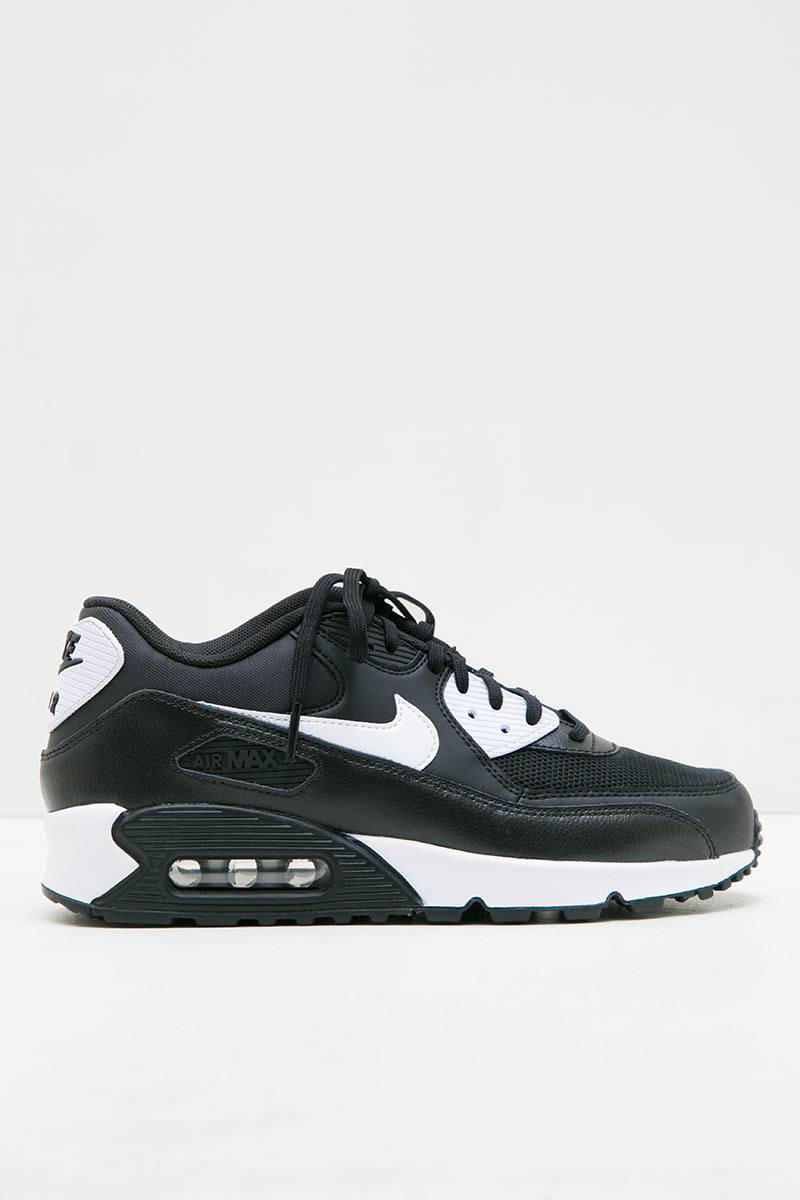 Sell Womens Nike Air Max 90 Essential 