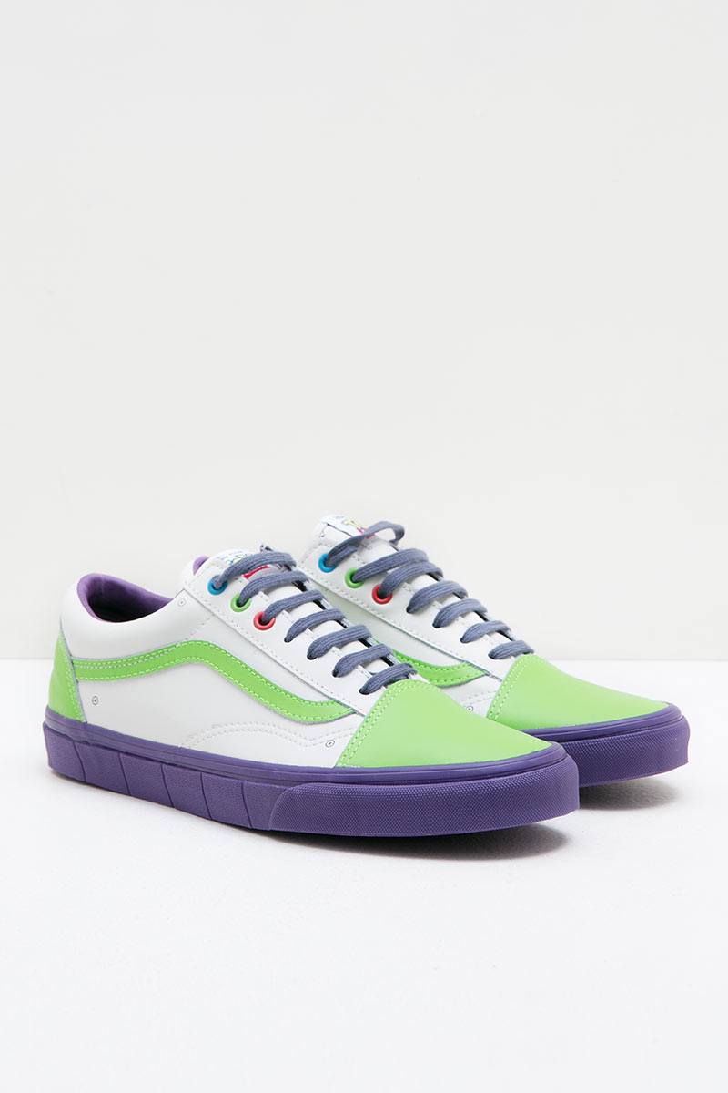 Vans old skool buzz on sale lightyear