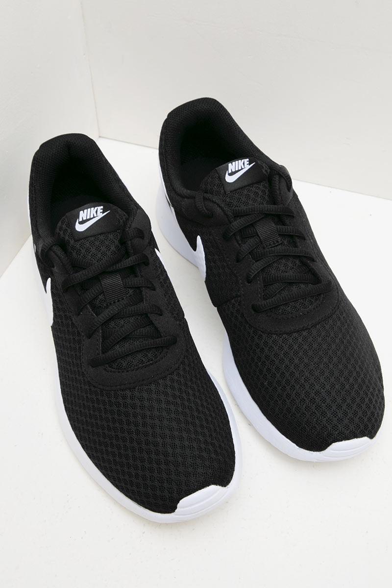 Harga nike clearance tanjun black