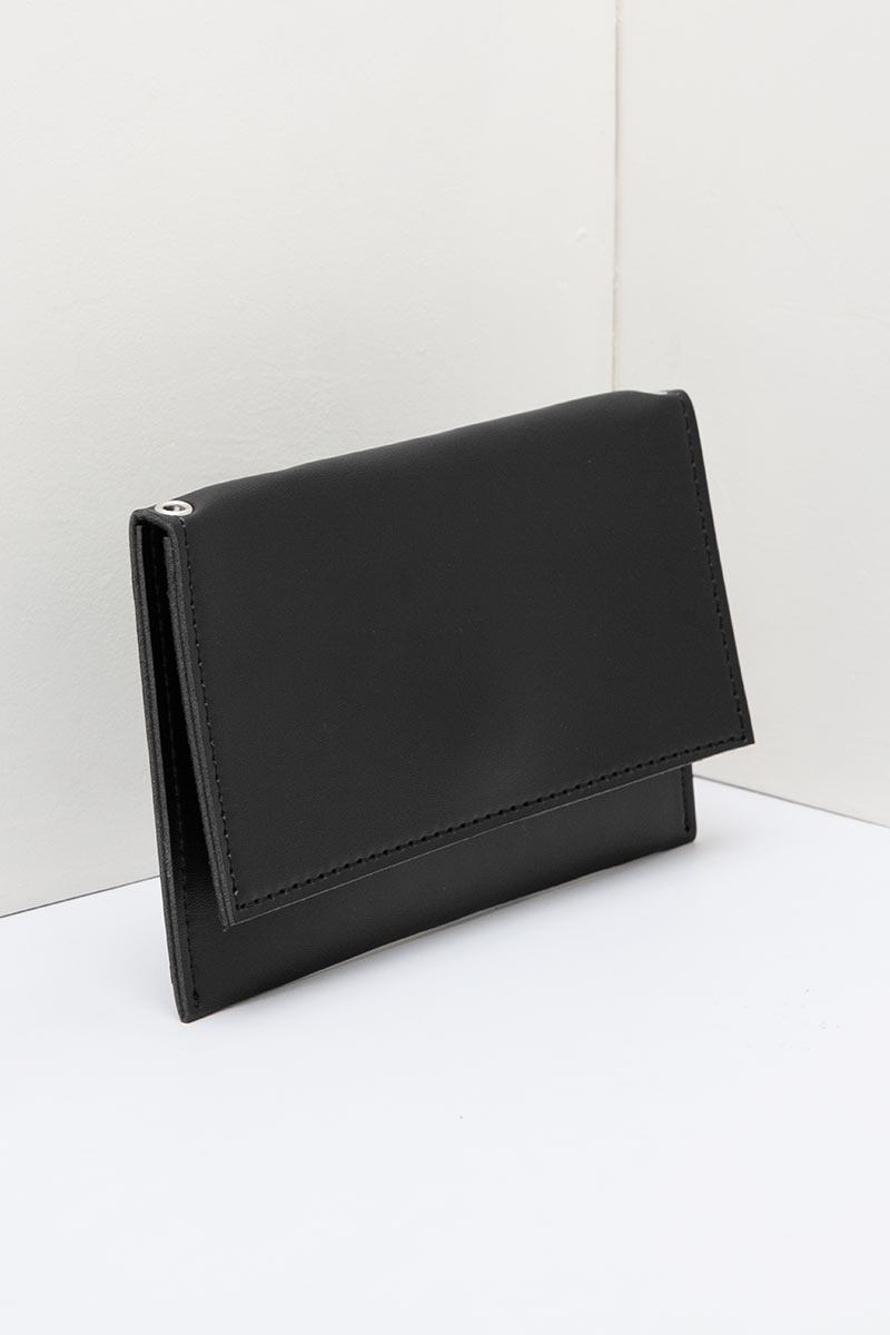 black mini clutch