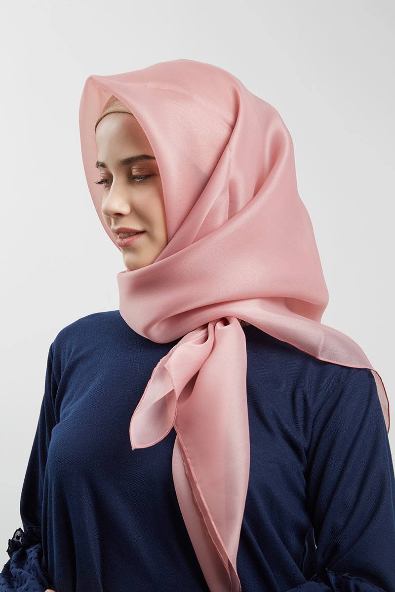 Baju Dusty  Pink  Cocok  Jilbab  Warna  Apa  Hijab Casual