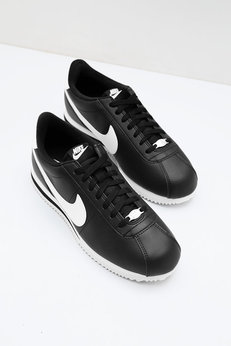 Sell Nike Cortez basic Leather Black 