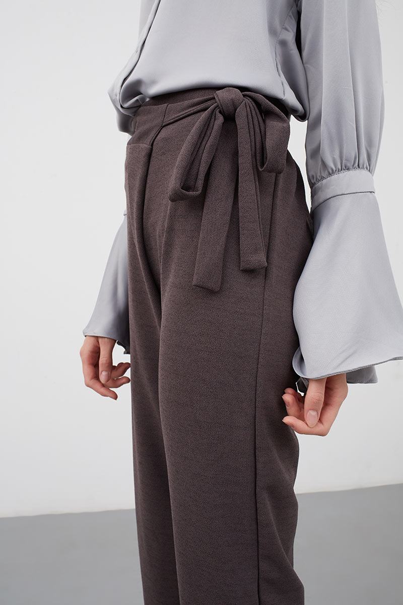 Sell Stretch Tied up Pants Brown 
