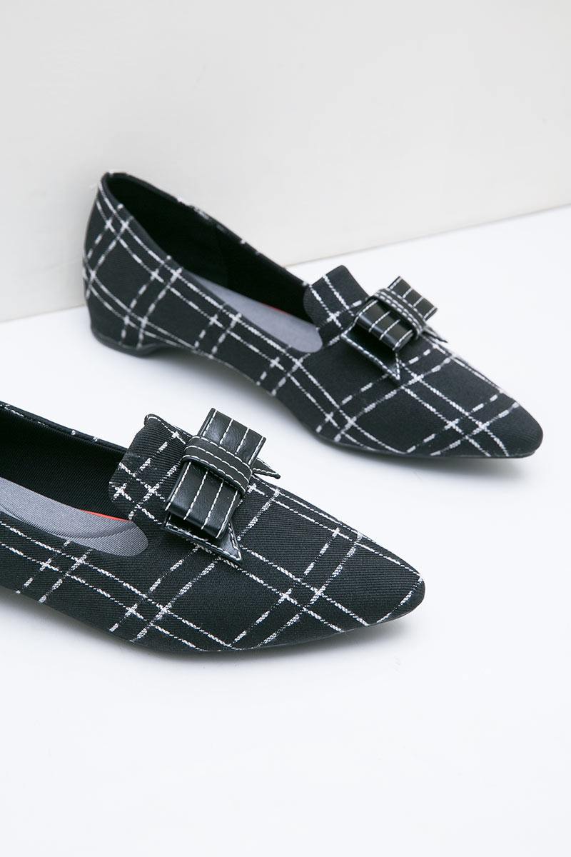 Sell Caquin Octarina Checkered Loafers Black Loafers 