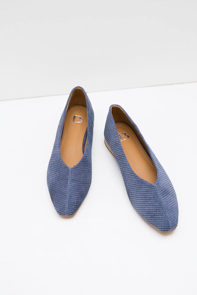 flats with blue sole