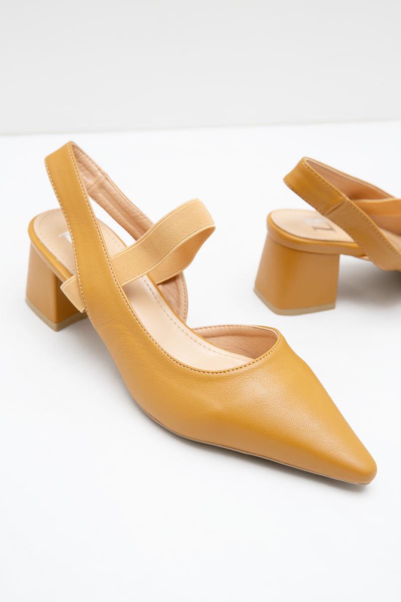 mustard pointed heels
