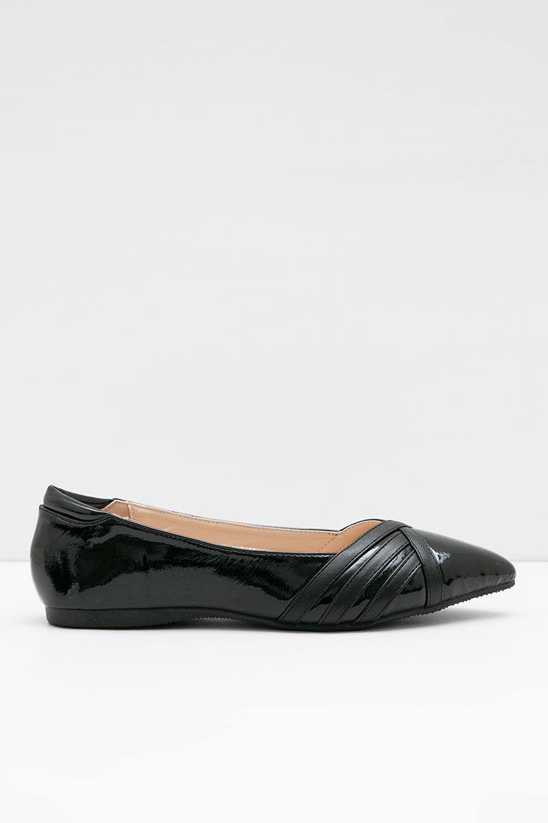 black flats in store