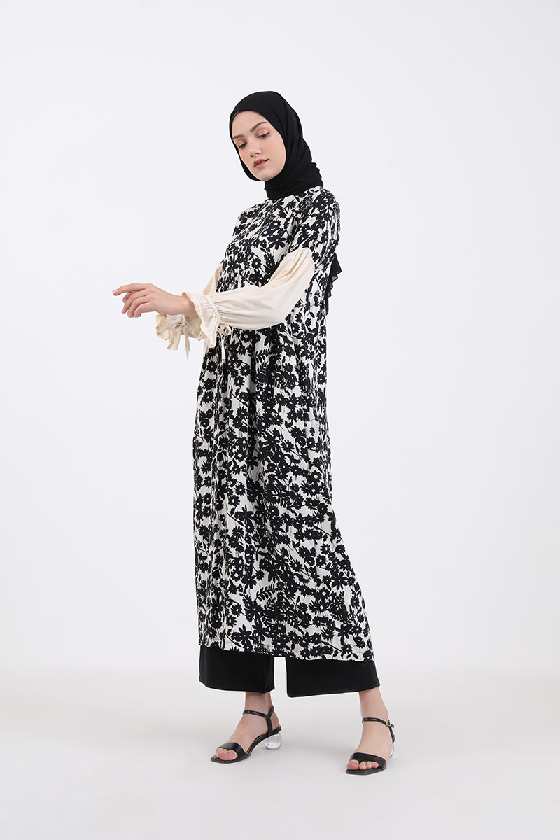 Black - Floral - Crew neck - Unlined - Modest Dress