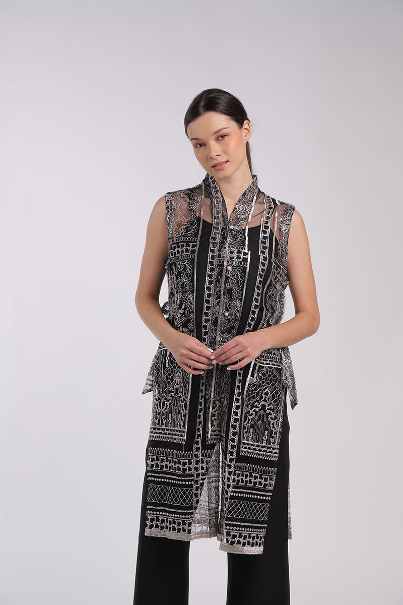 Sell Ivonne Lace Vest Black Vest | Berrybenka.com 