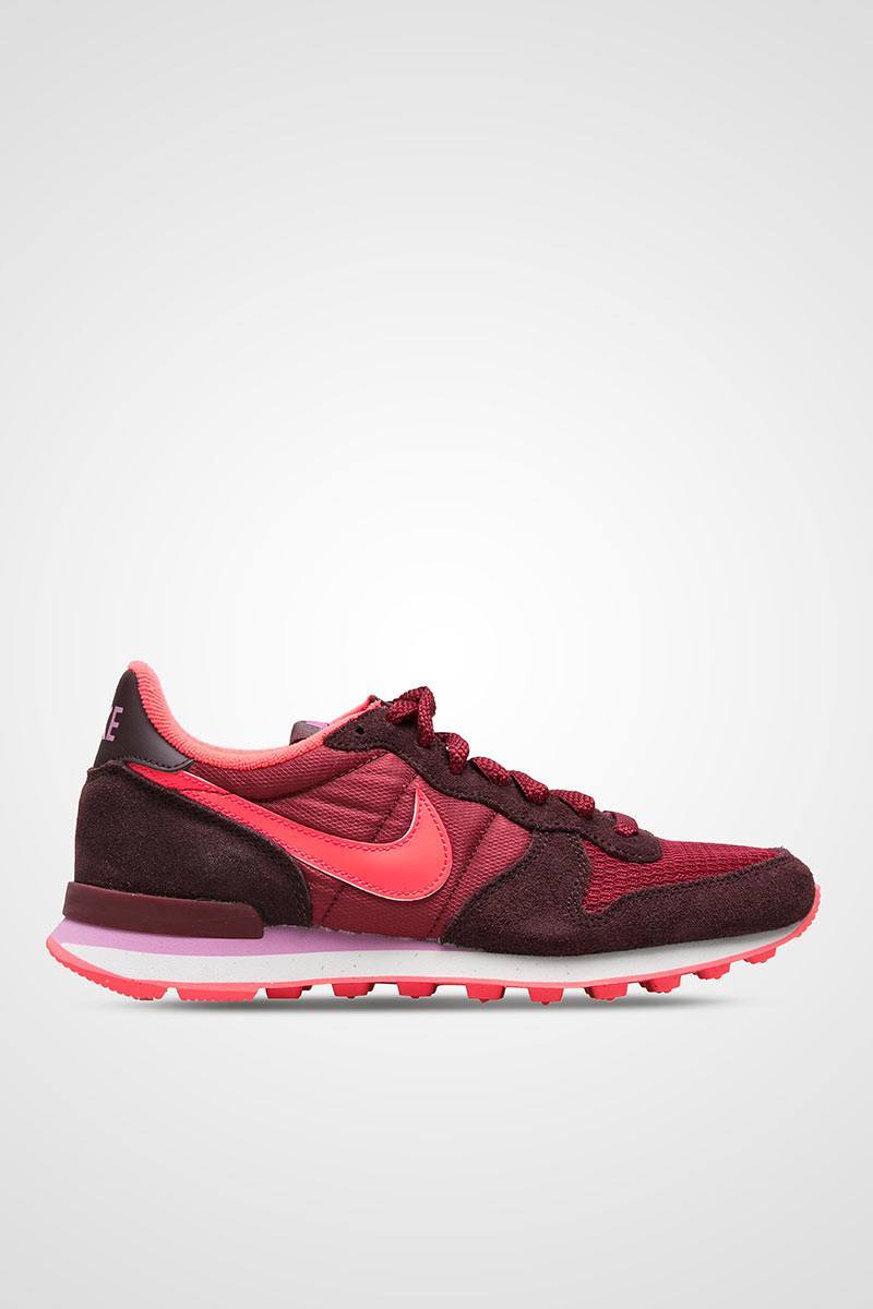 pink nike internationalist trainers