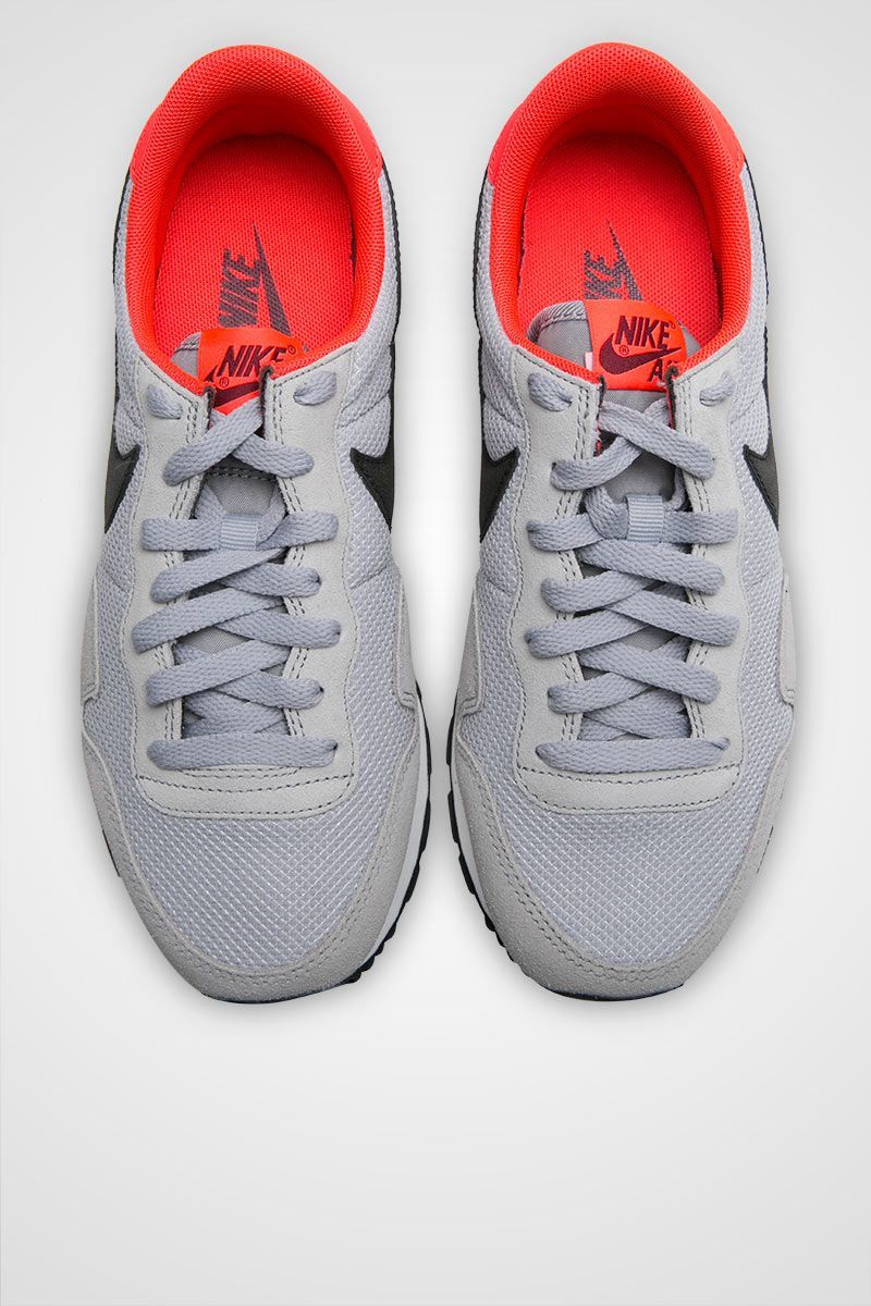 Sepatu nike outlet air pegasus 83