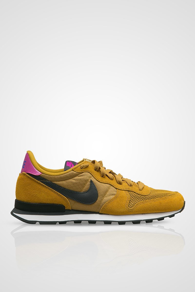 Sell Womens Nike Internationalist Bronze Black Sneakers Berrybenka